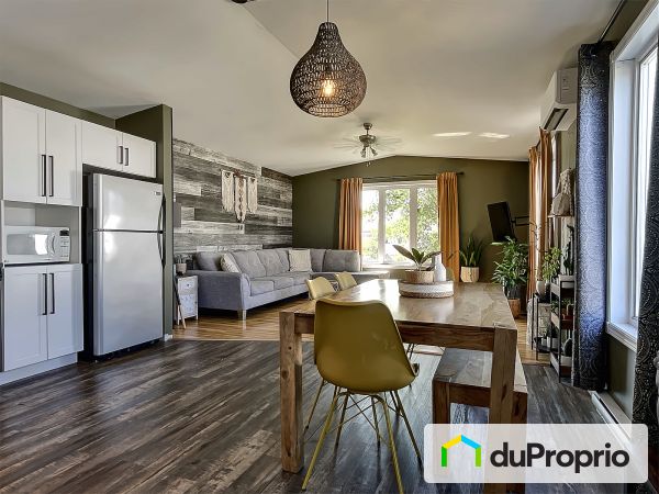 125, rue Pedneault, Chicoutimi (Laterrière) à vendre