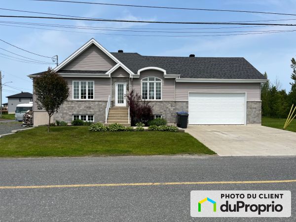 70 rue Deslandes, St-Léonard-D&#39;Aston for sale