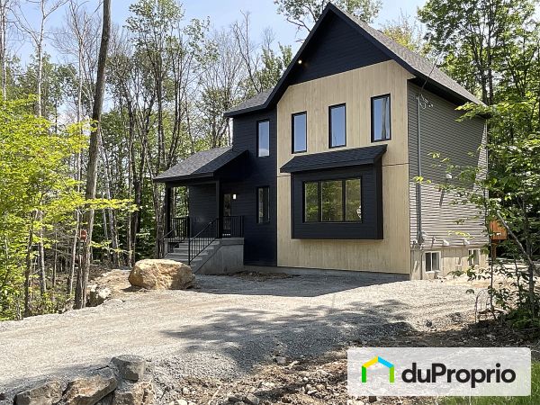 84 12e avenue, St-Hippolyte for sale
