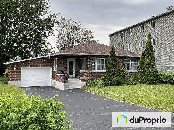 811 rue Notre-Dame, ND-Du-Bon-Conseil for sale