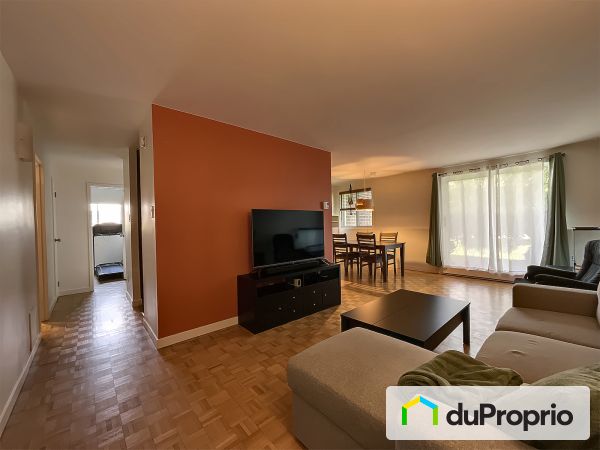 Salon - 111-3260, rue France-Prime, Ste-Foy à vendre