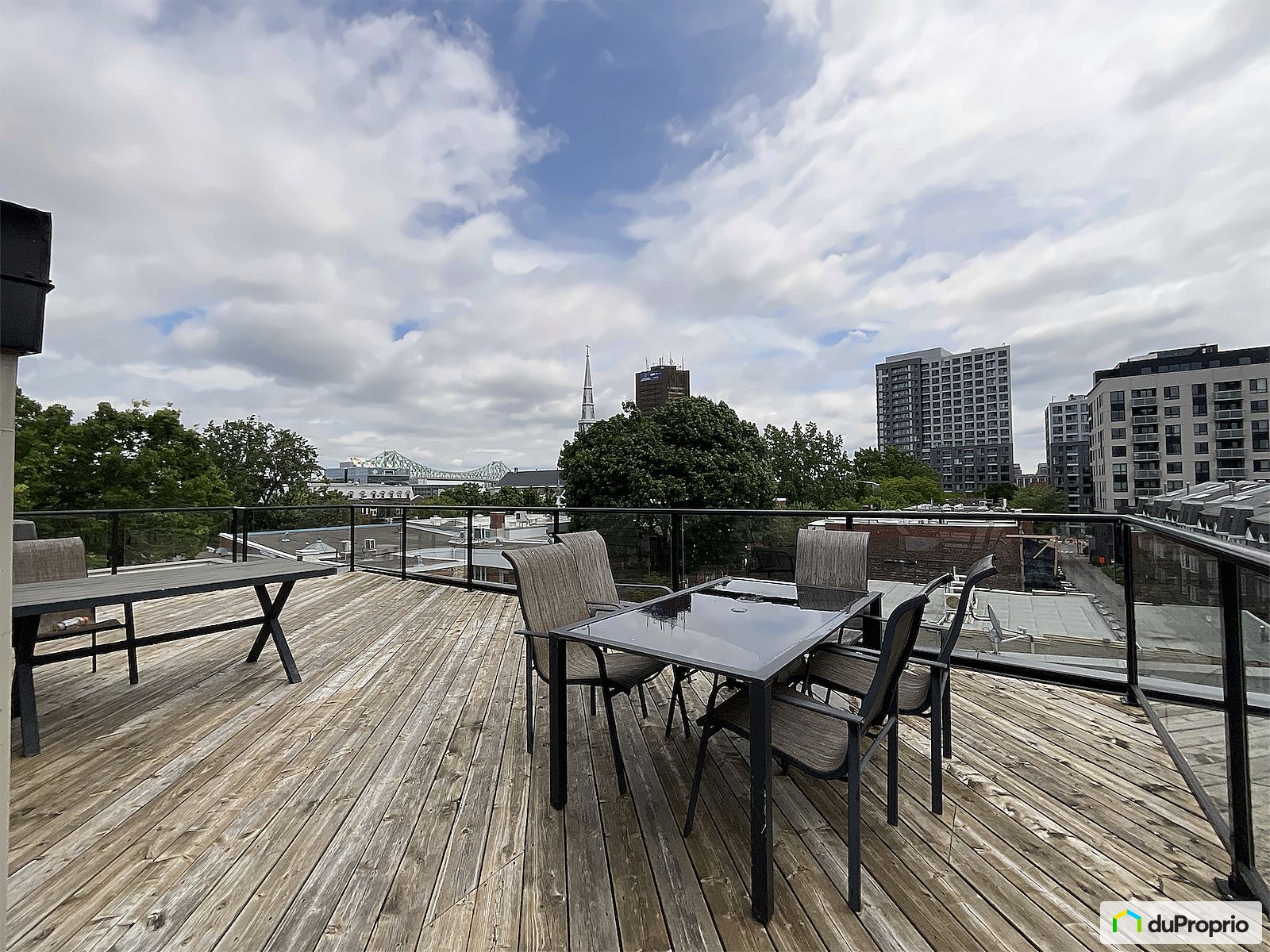 305 1325 Rue Montcalm — photo 3