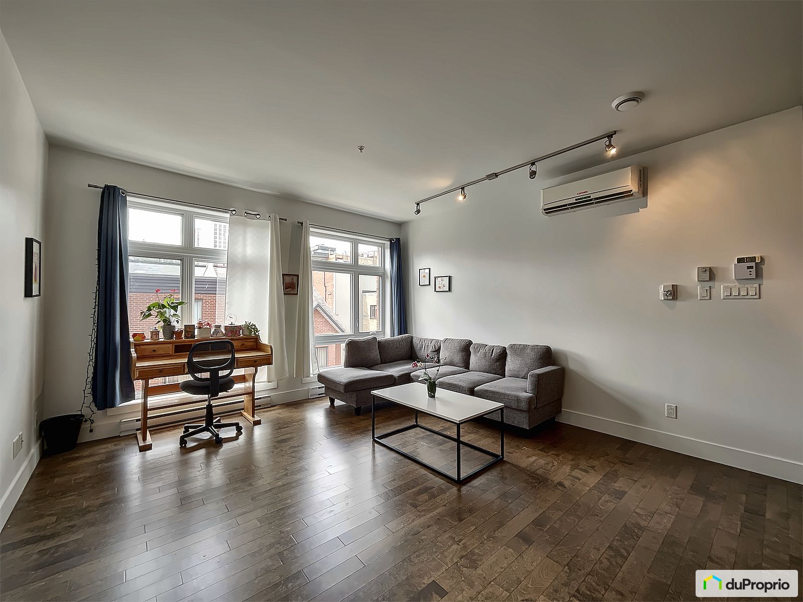 305 1325 Rue Montcalm — photo 2