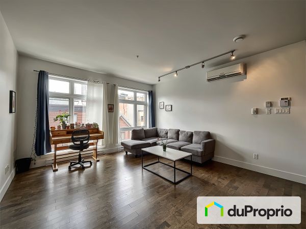 Living Room - 305-1325 rue Montcalm, Ville-Marie (Centre-Ville et Vieux-Montréal) for sale