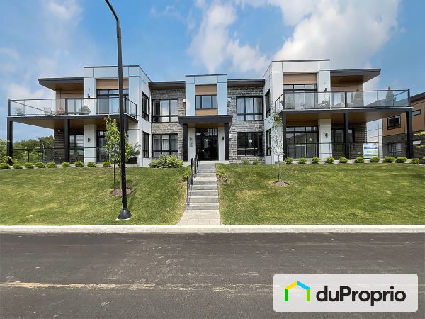208-364 rue McDuff, Ste-Julie for sale