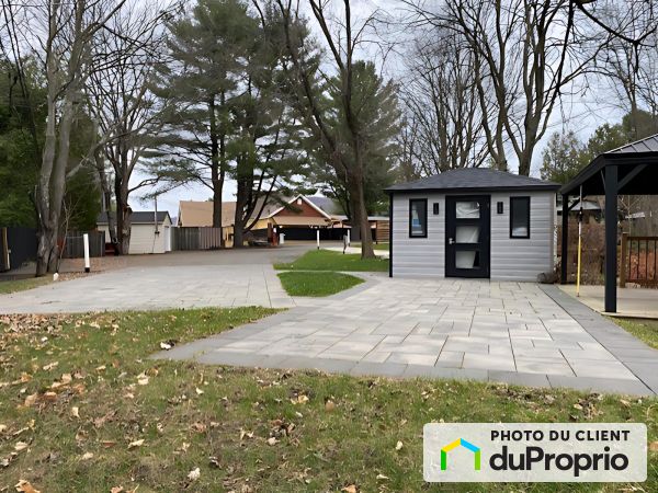 24 rue Lafontaine, Bromont for sale