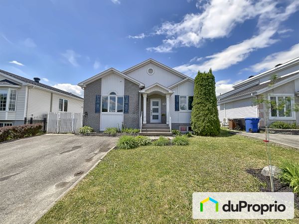 2865 rue de Calais, Mascouche for sale