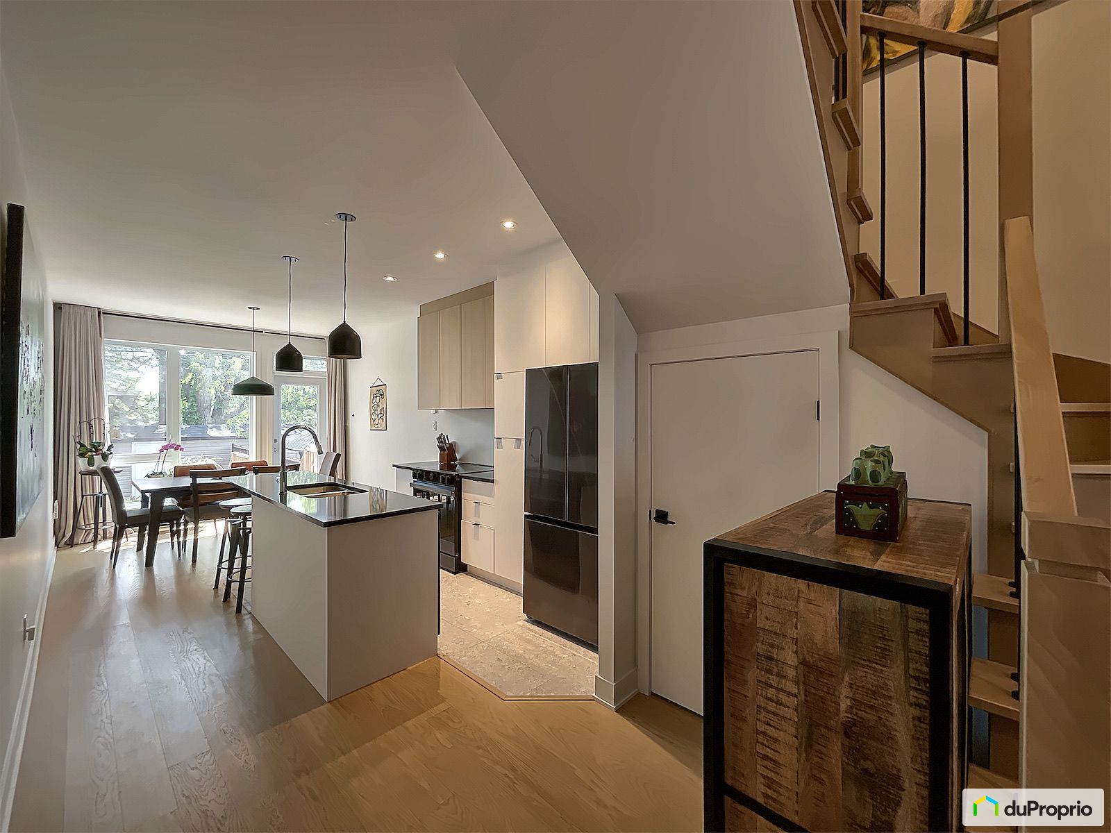 1132 Rue Saint Alexandre — photo 3