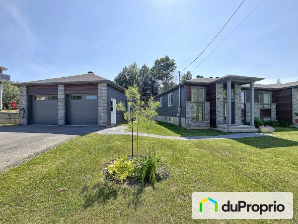 291, rue de l&#39;Hémérocalle, Granby à vendre