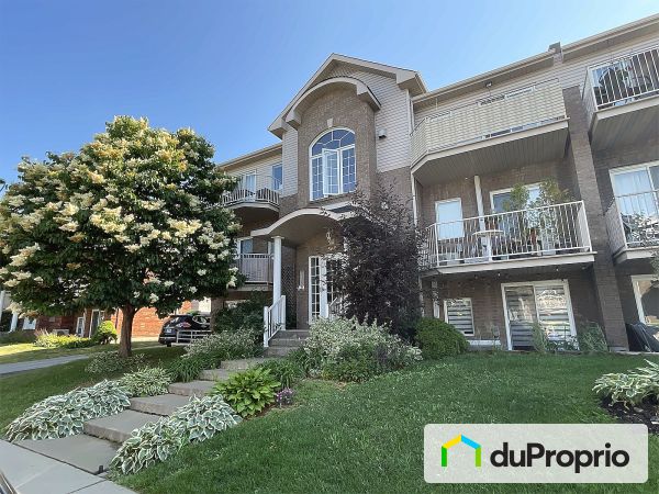 1-560 rue de Périgueux, Chomedey for sale