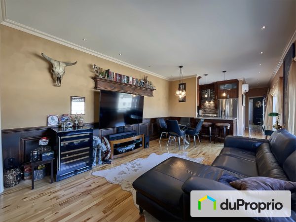 Apartment Living Room - 3-7660 18e Avenue, Villeray / St-Michel / Parc-Extension for sale