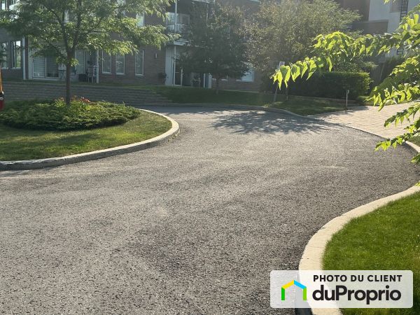 101-30 rue Simon-Lussier, Blainville for sale
