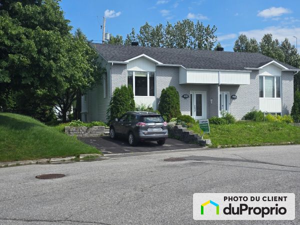 1345, avenue des Pétunias, Alma à vendre