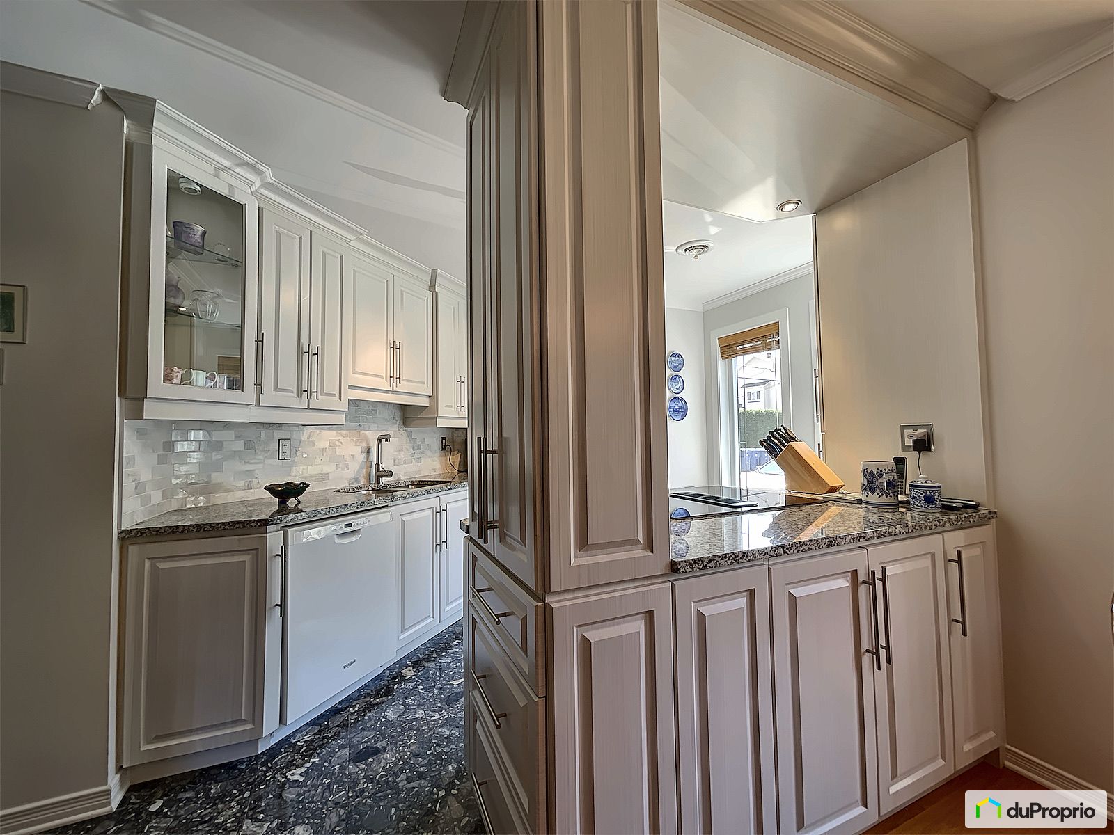 102 50 Rue Des Chateaux Des Bo — photo 2