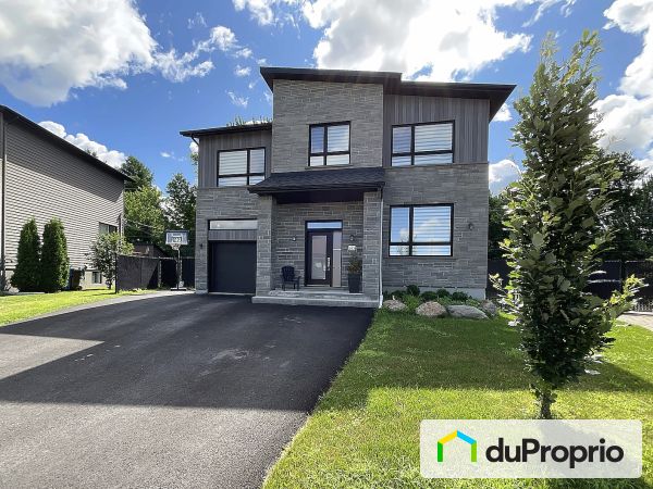 247, rue des Écoliers, Granby à vendre