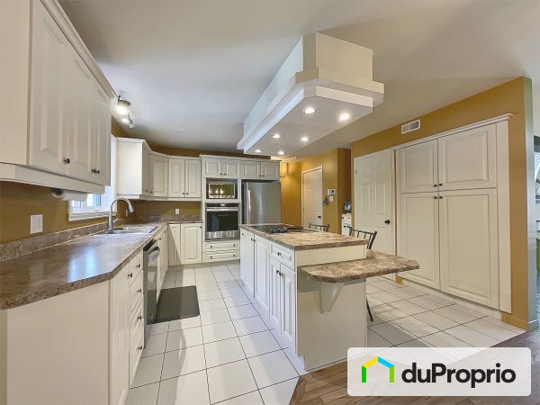 945 place du Repos, Mont-Tremblant (St-Jovite) for sale