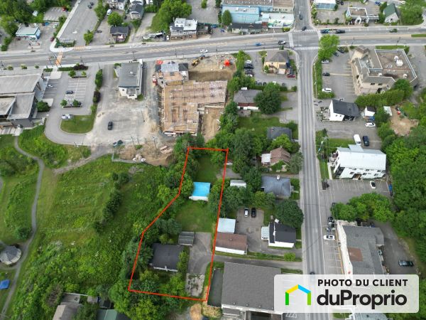 457 chemin Pierre-Péladeau, Ste-Adèle for sale