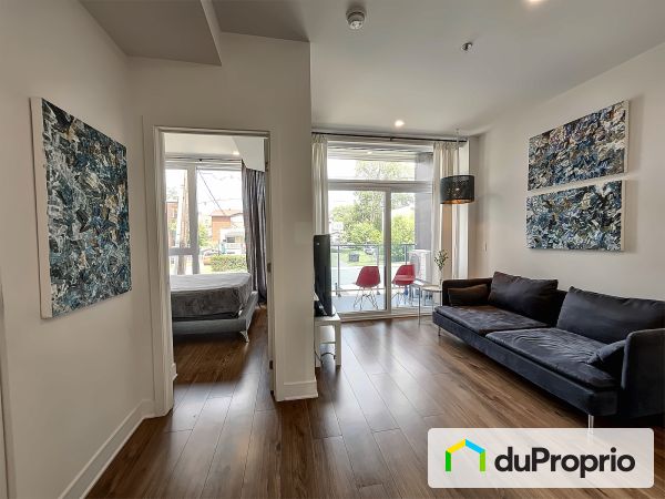104-1414, rue Saint-Charles O, Longueuil (Vieux-Longueuil) à vendre
