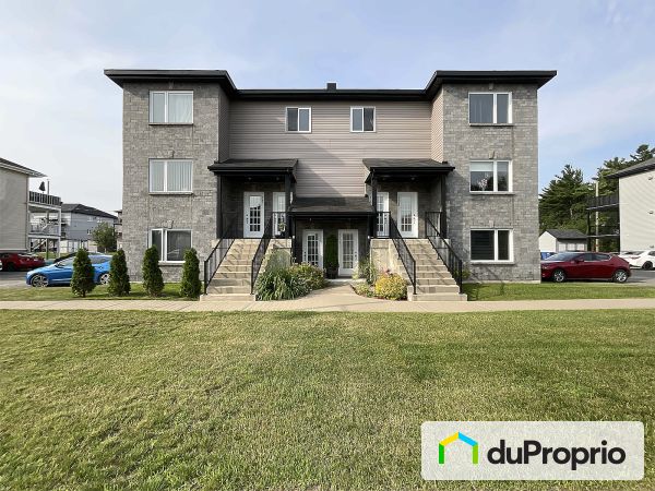 105-107-109, rue des Orchidées, St-Lin-Laurentides à vendre