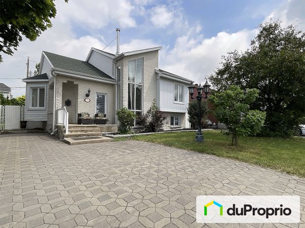 1426 boulevard Gaetan-Boucher, Longueuil (St-Hubert) for sale