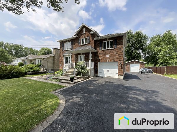 2300-2310, rue Pacific, Longueuil (St-Hubert) for sale