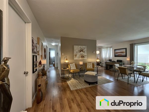 Entrée - 102-1045, rue Merry Nord, Magog à vendre