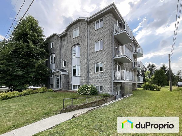 301-3395 rue des Chênes, Sherbrooke (Jacques-Cartier) for sale