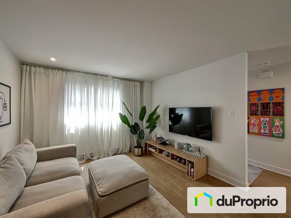 Living Room - 410 rue Papineau, Boisbriand for sale