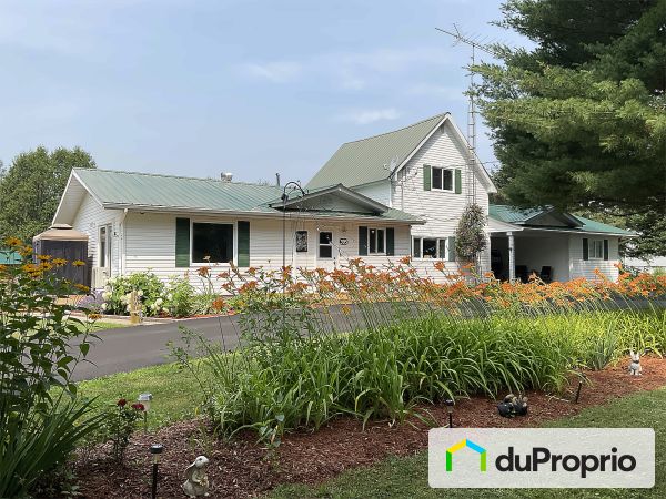 393 chemin des Cantons, Denholm for sale