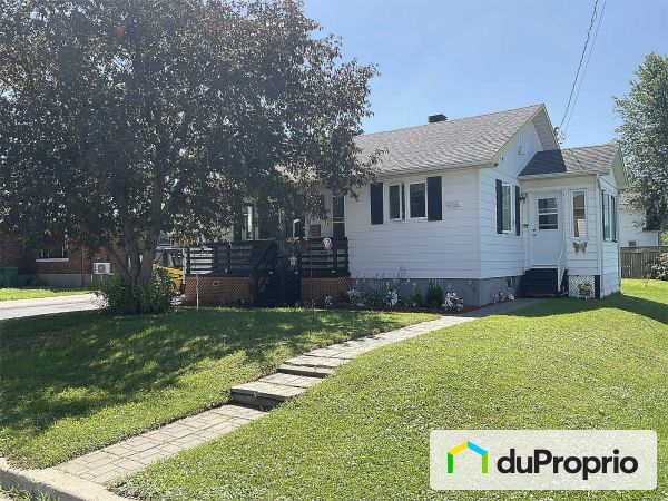 290 rue Jacques-Cartier, Thurso à vendre