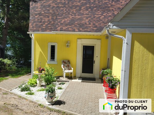 206 montée du Lac Godin, Lac-St-Paul for sale