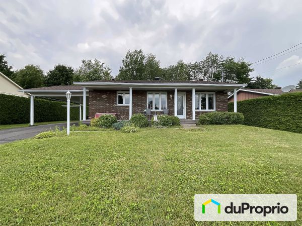 392 rue du Vicaire-Morin, Coaticook for sale