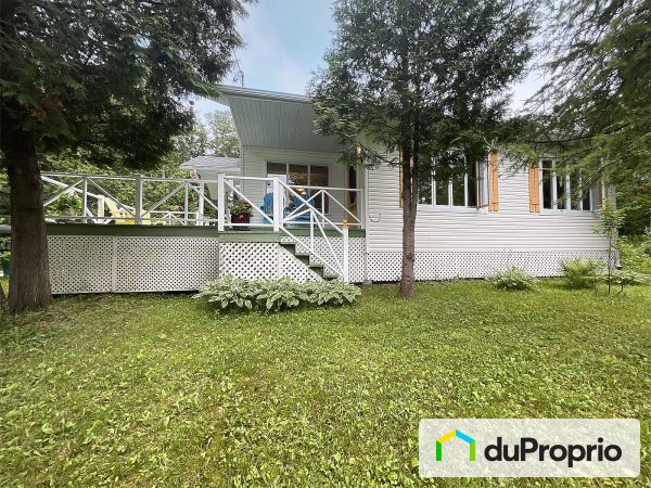 58 chemin de l&#39;Ile, Témiscouata-sur-le-Lac for sale