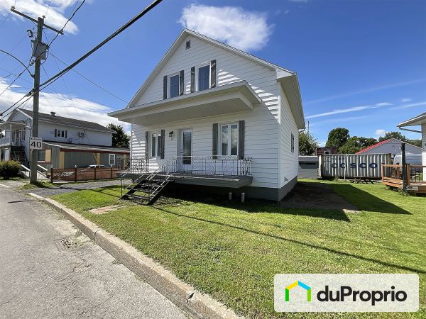 13 rue de l&#39;Église, St-Joachim for sale