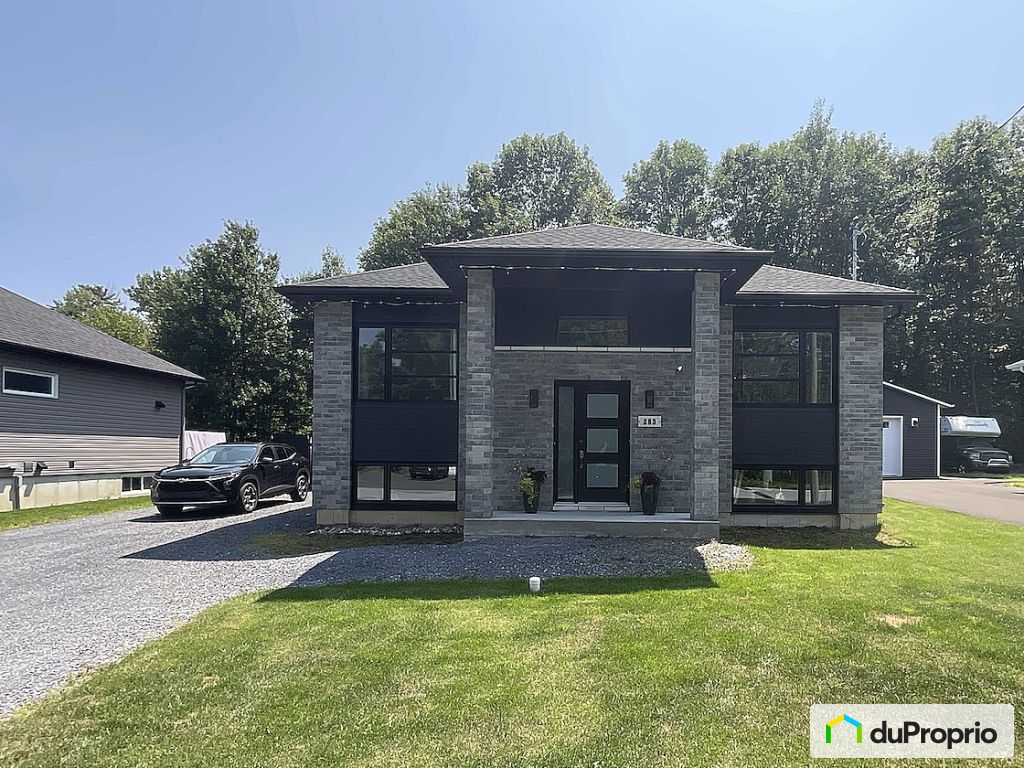 283 51E Rue Ouest — photo 3