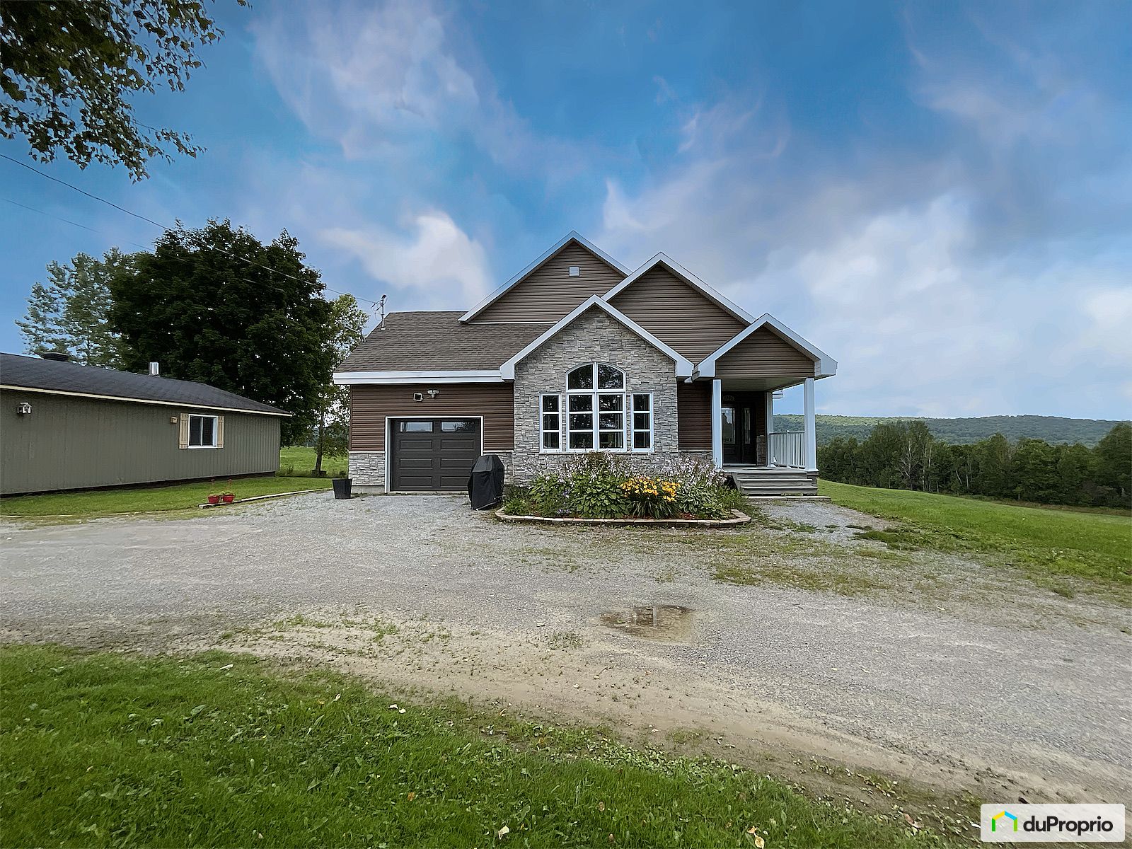 3296 Chemin Magnan — photo 2