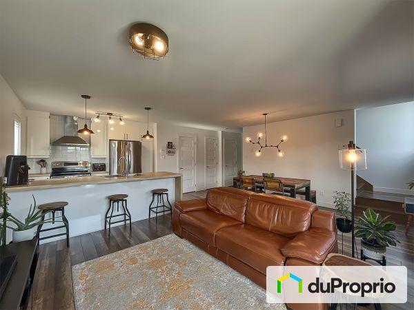 Living Room - 905 rue Martel, Richelieu for sale