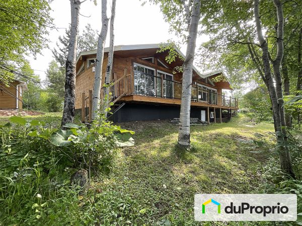 1104 chemin 11e, L&#39;Ascension-De-Notre-Seigneur for sale