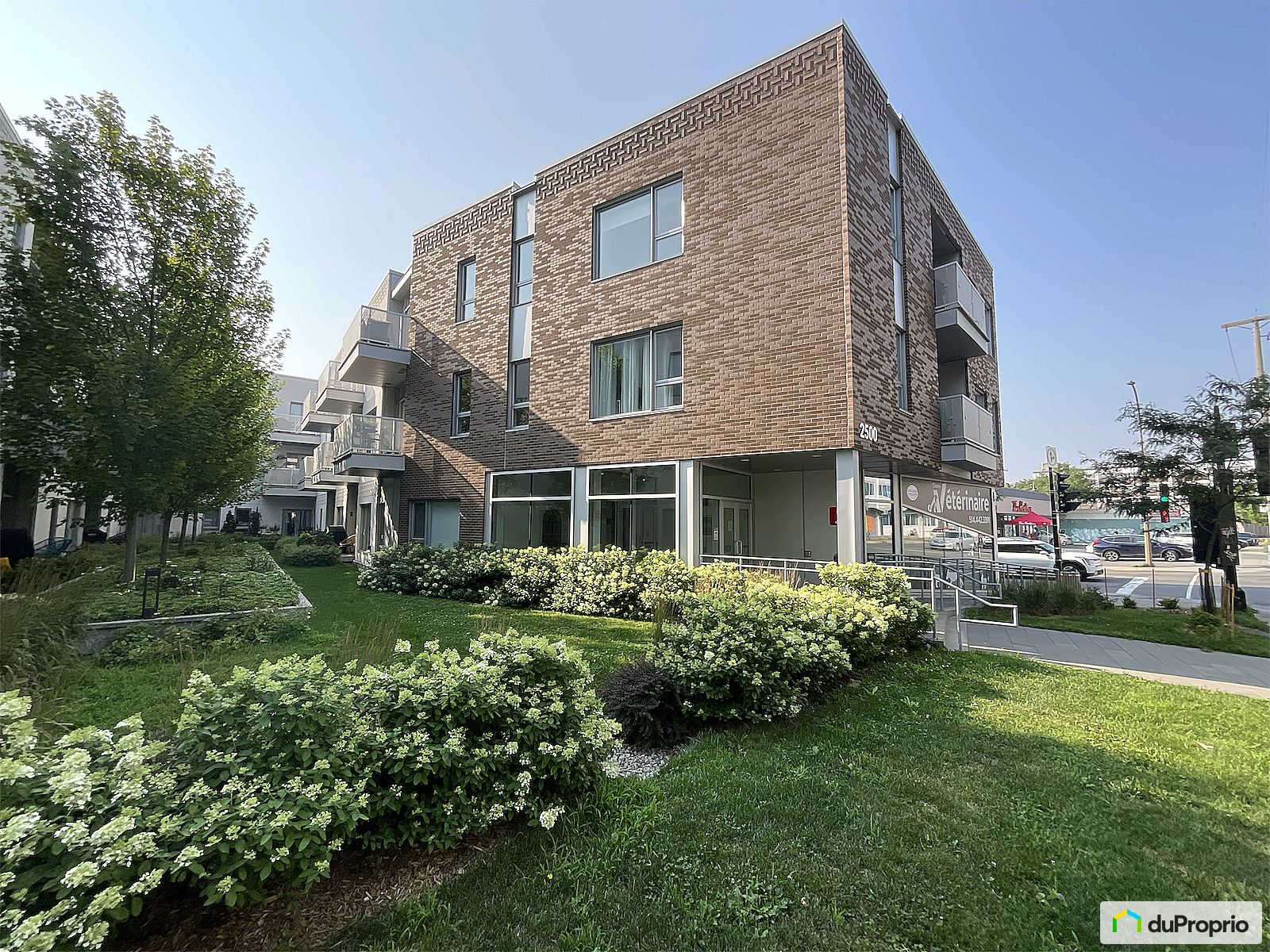 206 2500 Rue Dandurand — photo 1