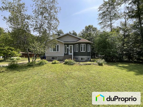 114 rue de la Colombière, St-Colomban for sale