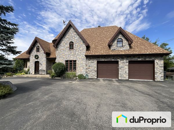 48, chemin Doris, St-Sauveur à vendre