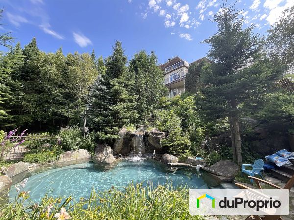 Pool - 48 chemin Doris, St-Sauveur for sale