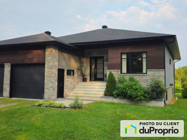 2930 chemin Bellevue, St-Boniface à vendre