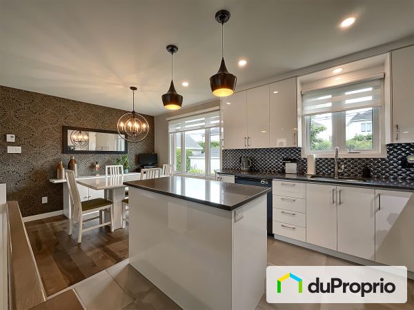 1247 rue Larousse, Ste-Foy à vendre