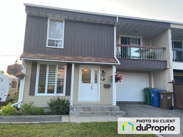 17 1ère rue, Port-Cartier à vendre
