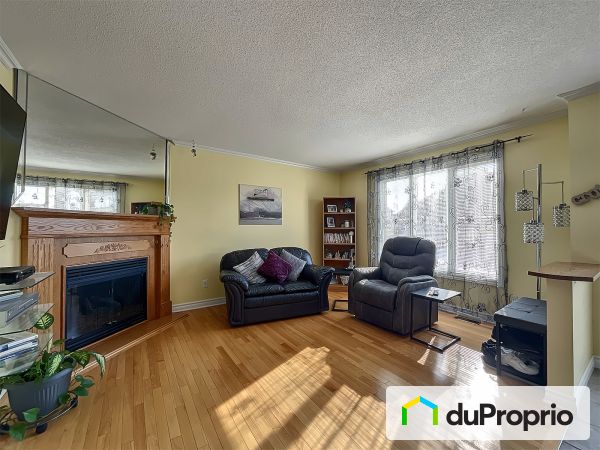 Salon - 408, rue Ernest-Gaboury, Gatineau (Gatineau) à vendre