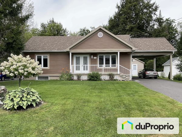 701, avenue Stephane, Magog à vendre