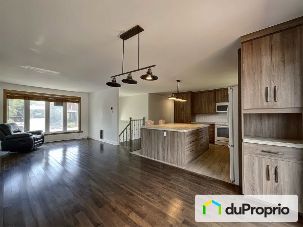 251 rue Principale Sud, Delson for sale