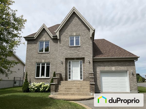 2880 rue Jean-Jacques-Bertrand, Vaudreuil-Dorion à vendre