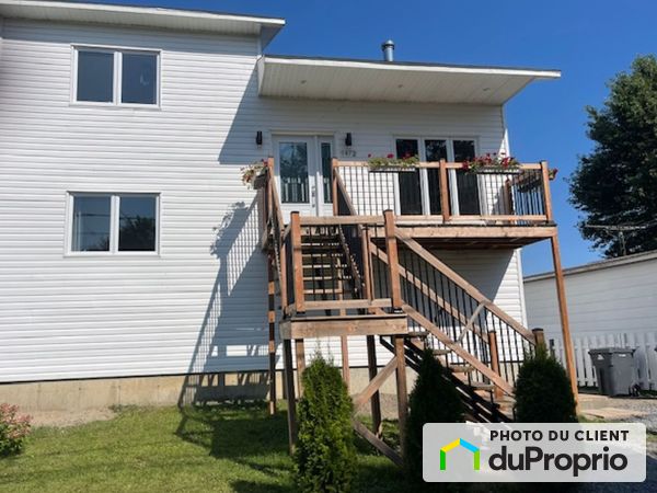 1472 2e Rue, St-Paul-De-L'Ile-Aux-Noix for sale